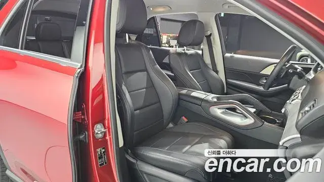 Mercedes-Benz GLE-Class 2019 — ფოტო 23/33