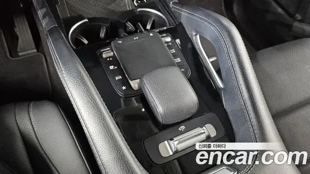 Mercedes-Benz GLE-Class 2019 — ფოტო 32/33