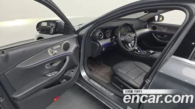 Mercedes-Benz E-Class 2018 — Фото 10/20