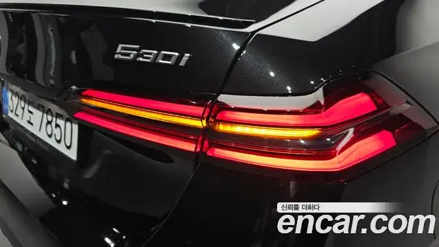 BMW 5 Series 2025 — Photo 18/34
