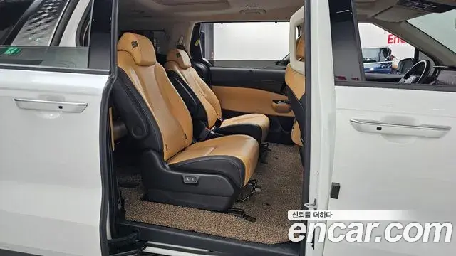 Kia Carnival 2022 — Фото 11/20
