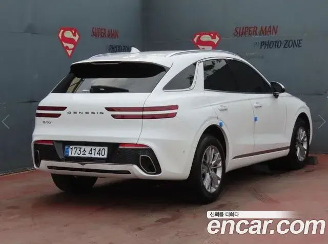Genesis GV70 2021 — ფოტო 15/20