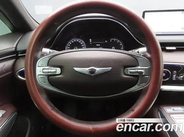 Genesis GV70 2021 — ფოტო 8/20
