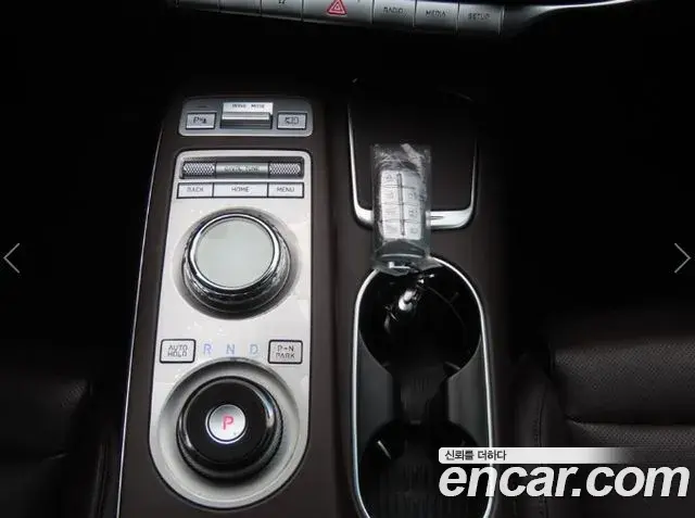 Genesis GV70 2021 — ფოტო 12/20