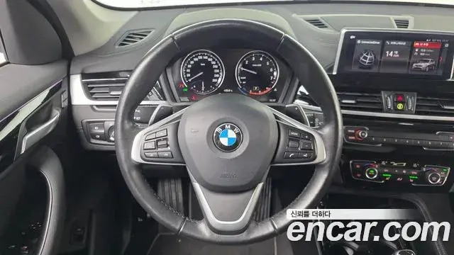BMW X1 2022 — Photo 13/20