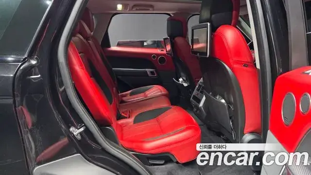 Land Rover Range Rover Sport 2019 — Фото 11/20