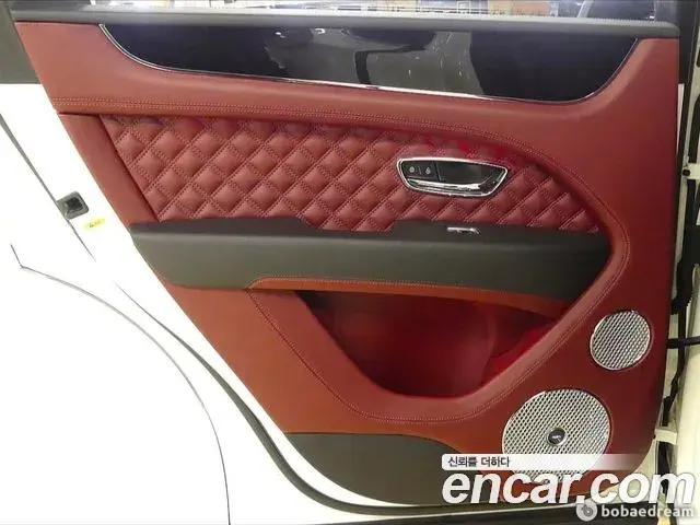 Bentley Bentayga 2022 — Photo 15/20
