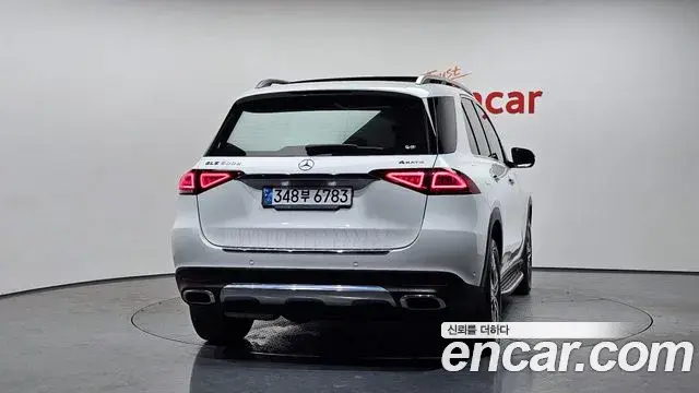 Mercedes-Benz GLE-Class 2020 — Photo 4/20