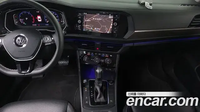 Volkswagen Jetta 2021 — Photo 19/32