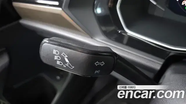 Volkswagen Jetta 2021 — Photo 24/32