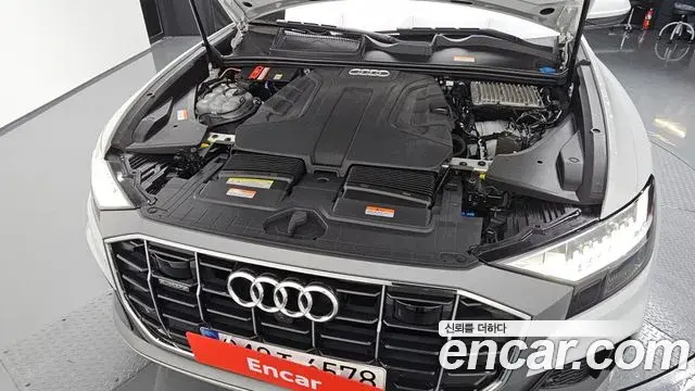 Audi Q8 2021 — ფოტო 2/20