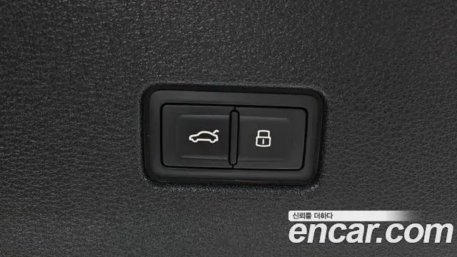 Audi Q8 2021 — ფოტო 9/20