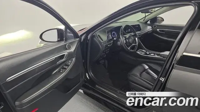 Hyundai Sonata 2022 — Фото 10/20