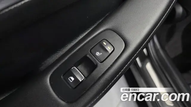 Hyundai Sonata Hybrid 2022 — Photo 10/34