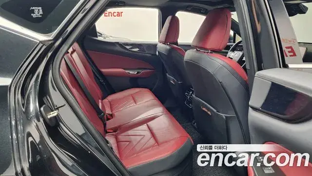 Lexus NX350h 2025 — ფოტო 32/36