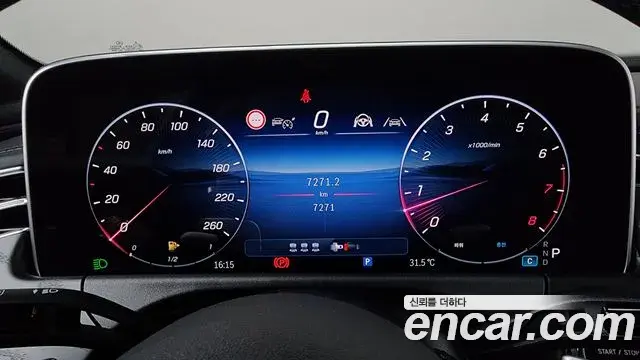 Mercedes-Benz E-Class 2025 — Фото 8/20