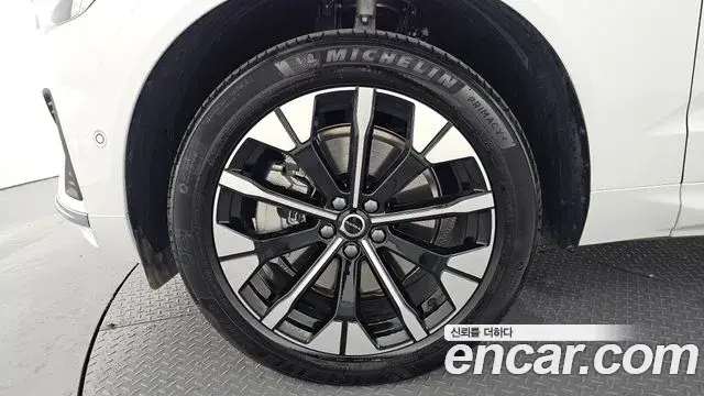 Volvo XC60 2026 — Photo 16/35