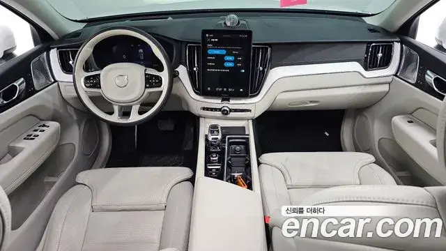 Volvo XC60 2026 — Photo 35/35