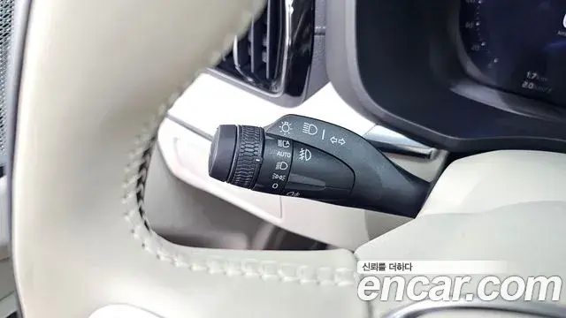 Volvo XC60 2026 — Photo 23/35