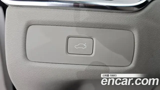 Volvo XC60 2026 — Photo 12/35