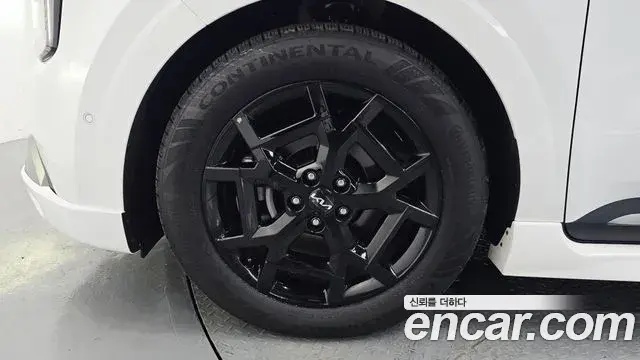 Kia Carnival 2025 — Photo 31/48