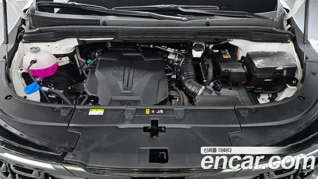 Kia Carnival 2025 — Photo 36/48