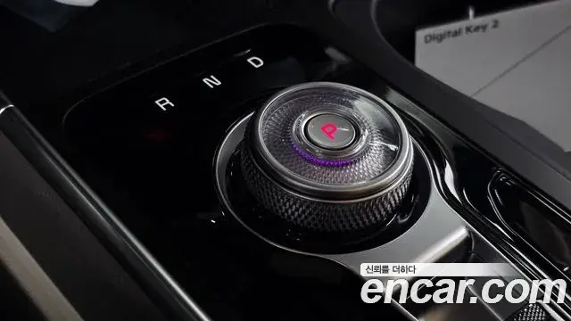 Kia Carnival 2025 — Photo 19/48