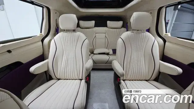 Kia Carnival 2025 — Photo 47/48
