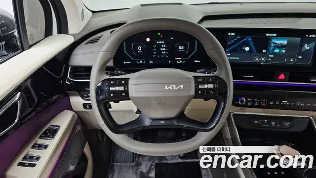 Kia Carnival 2025 — Photo 1/48