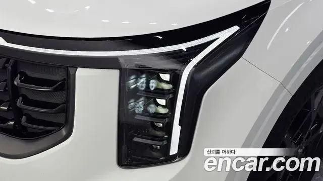 Kia Carnival 2025 — Photo 4/48