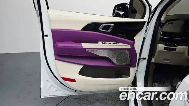 Kia Carnival 2025 — Photo 16/48