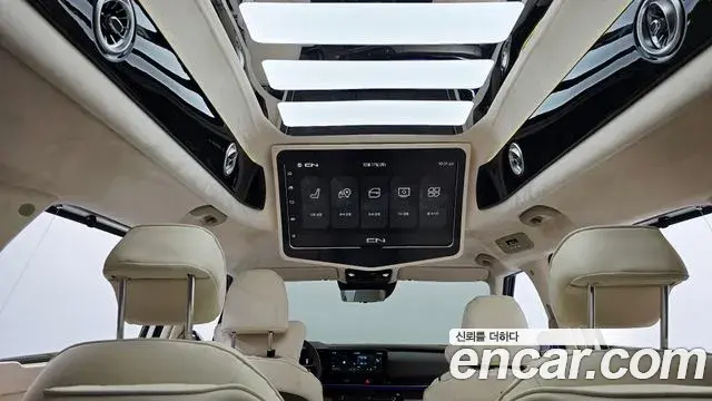 Kia Carnival 2025 — Photo 28/48