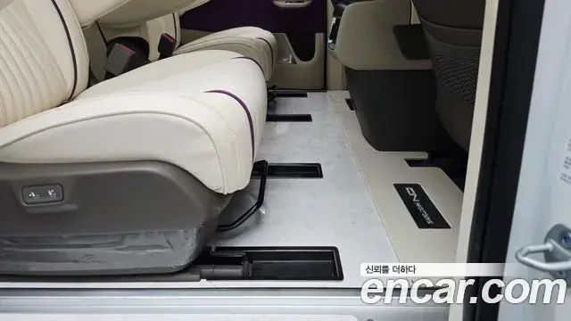 Kia Carnival 2025 — Photo 13/48