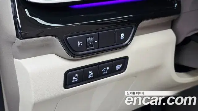Kia Carnival 2025 — Photo 27/48