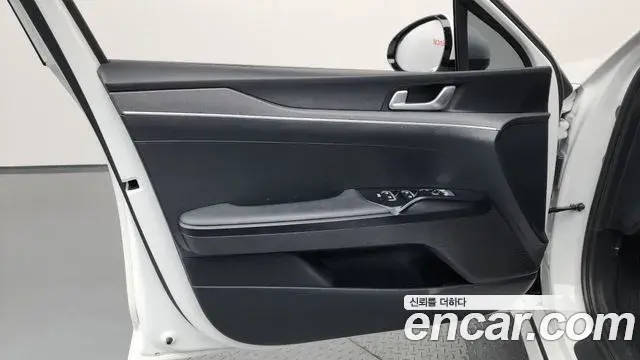 Kia K5 2021 — Photo 30/36