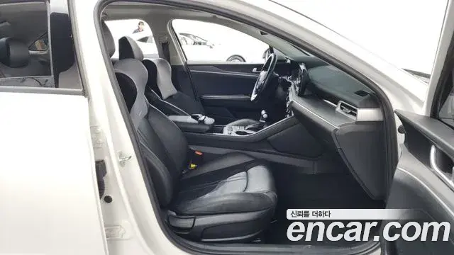 Kia K5 2021 — Photo 15/36