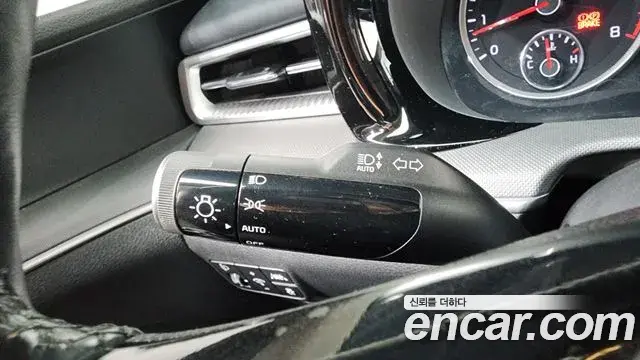 Kia K5 2021 — Photo 12/36