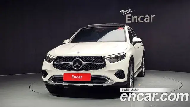 Mercedes-Benz GLC-Class 2025 — Photo 31/31