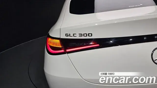 Mercedes-Benz GLC-Class 2025 — Photo 9/31