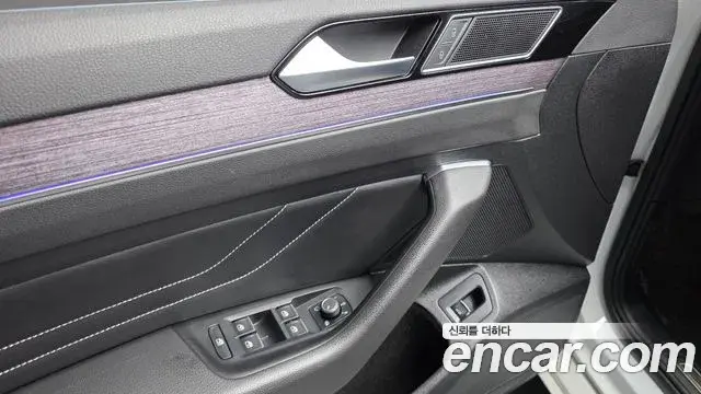 Volkswagen Passat GT 2022 — Şəkil 20/33
