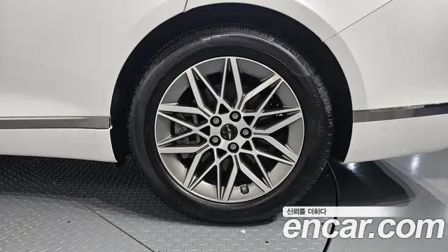 Genesis G80 2024 — Photo 21/35
