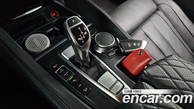 BMW X6 2019 — ფოტო 9/20