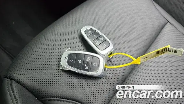 Hyundai Tucson Hybrid 2022 — ფოტო 15/20