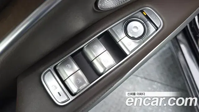 Kia The K9 2018 — Şəkil 35/39