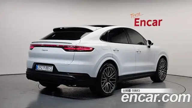 Porsche Cayenne 2020 — Фото 2/20