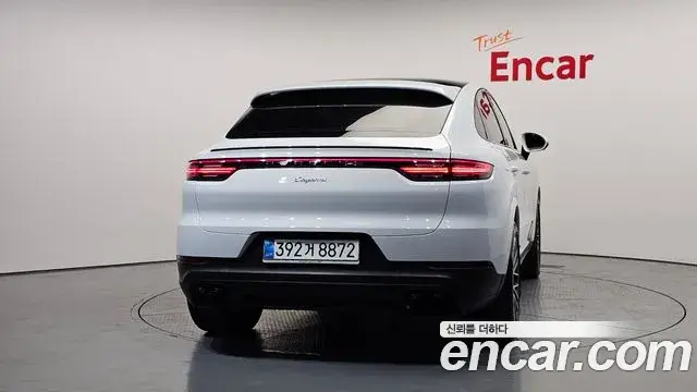 Porsche Cayenne 2020 — Фото 4/20