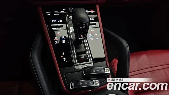 Porsche Cayenne 2020 — Фото 9/20