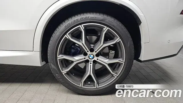 BMW X5 2026 — Photo 21/34