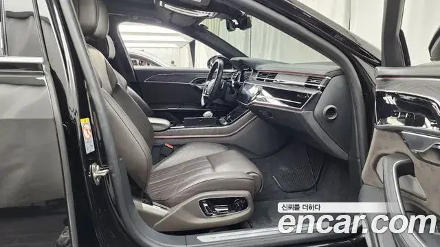 Audi A8 2021 — ფოტო 1/20