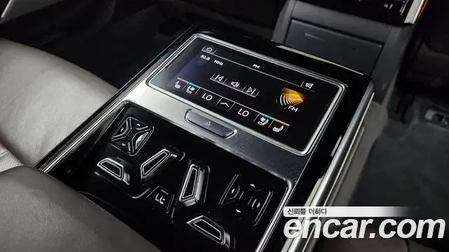 Audi A8 2021 — ფოტო 20/20
